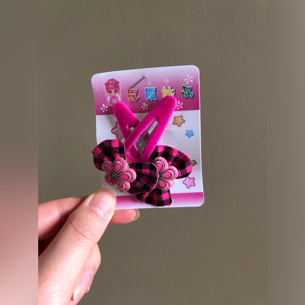 New children Girls Pink Plaid Flower Snap Hair Clips accessory (set of 2)